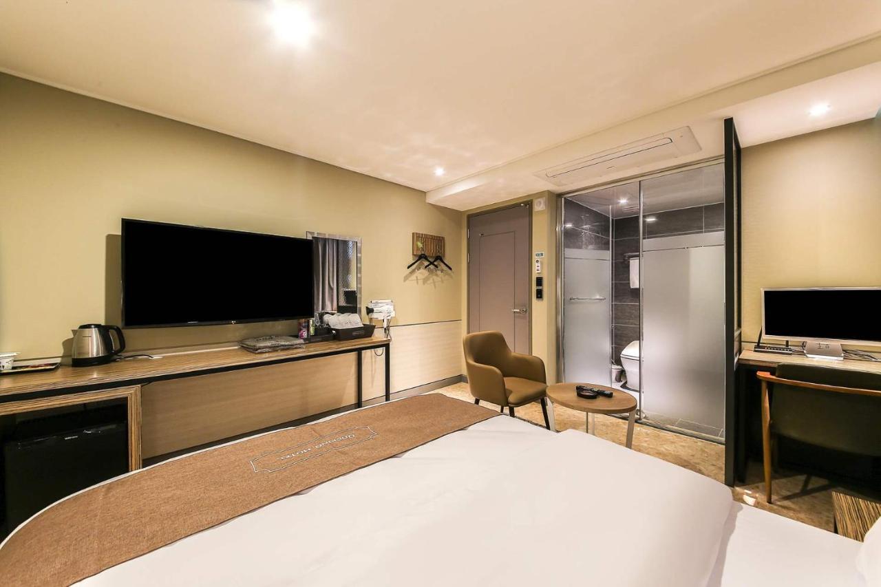 Docking Hotel Gimpo Exterior photo